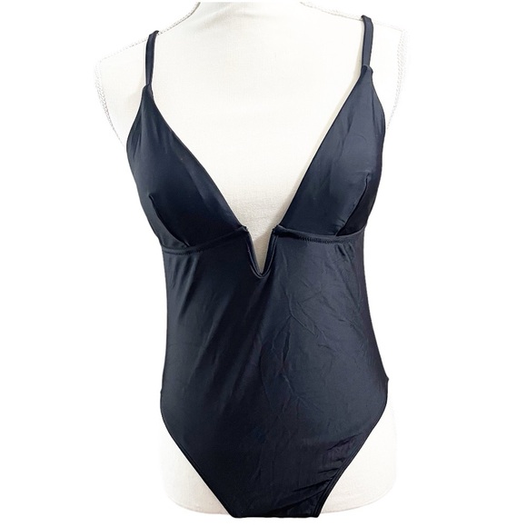 Cupshe Other - NWT Cupshe Black one piece cross strap deep v-neck swimsuit